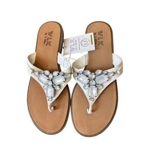 NWT Womens WLK White Thong Sandals Size 9 Beaded Flats Wedding Casual Preppy